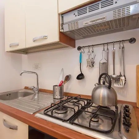 Apartment Rome 34 شقة *